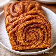 Pumpkin Bread Cinnamon Swirl: 10 Slices