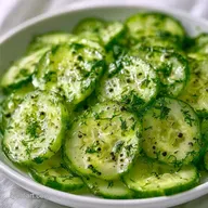 White Vinegar Pickles with Fresh Dill